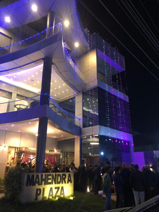 Hotel Mahendra Plaza Hardoi Buitenkant foto
